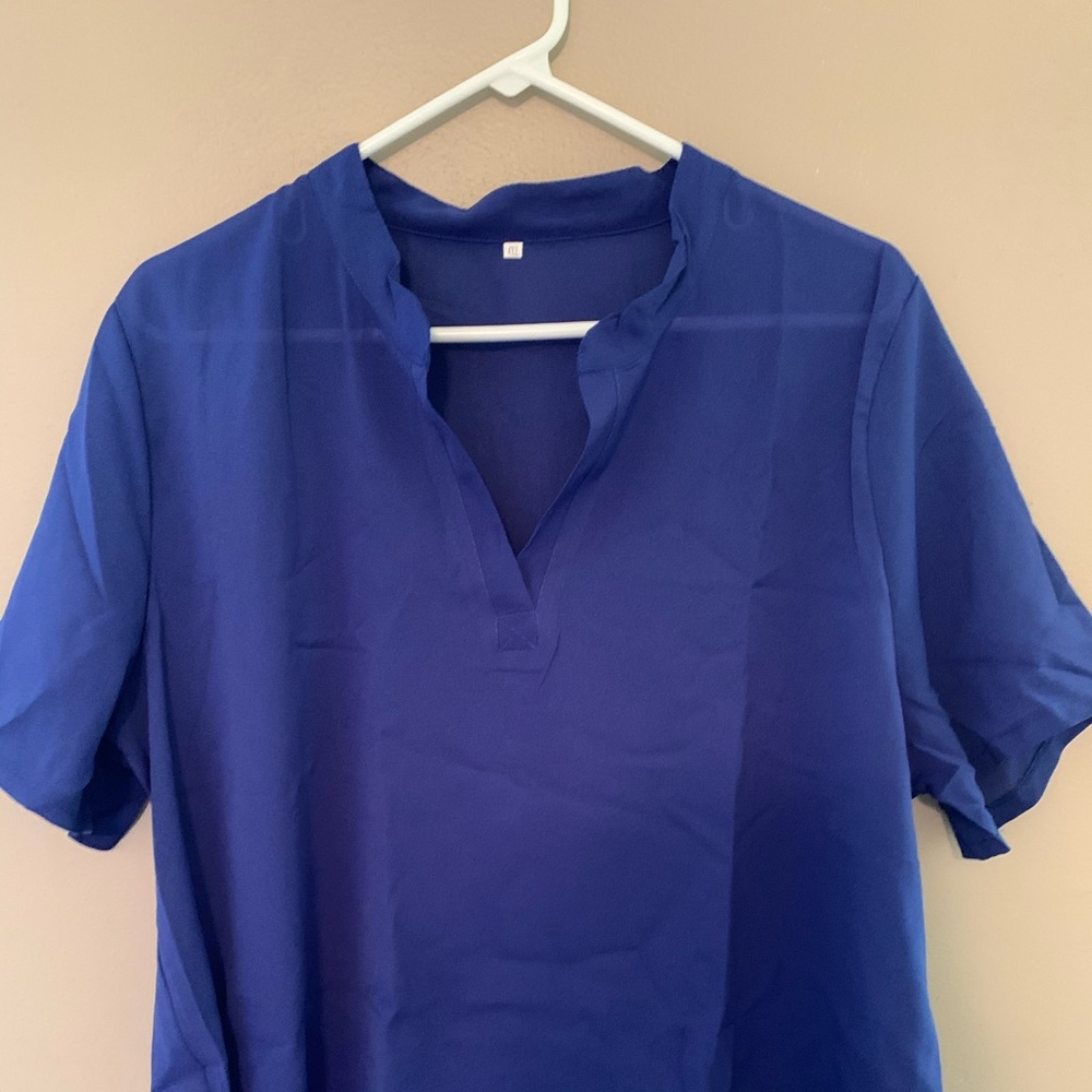 Fits like 1X NWOT cool summer shirt